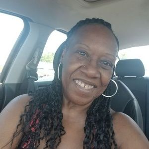 Meet your Posher, Lydia lousie